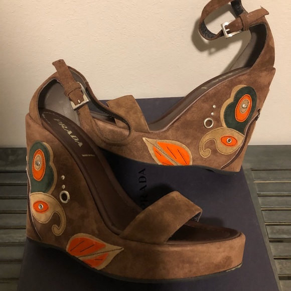 Prada Shoe - Picture 6 of 6